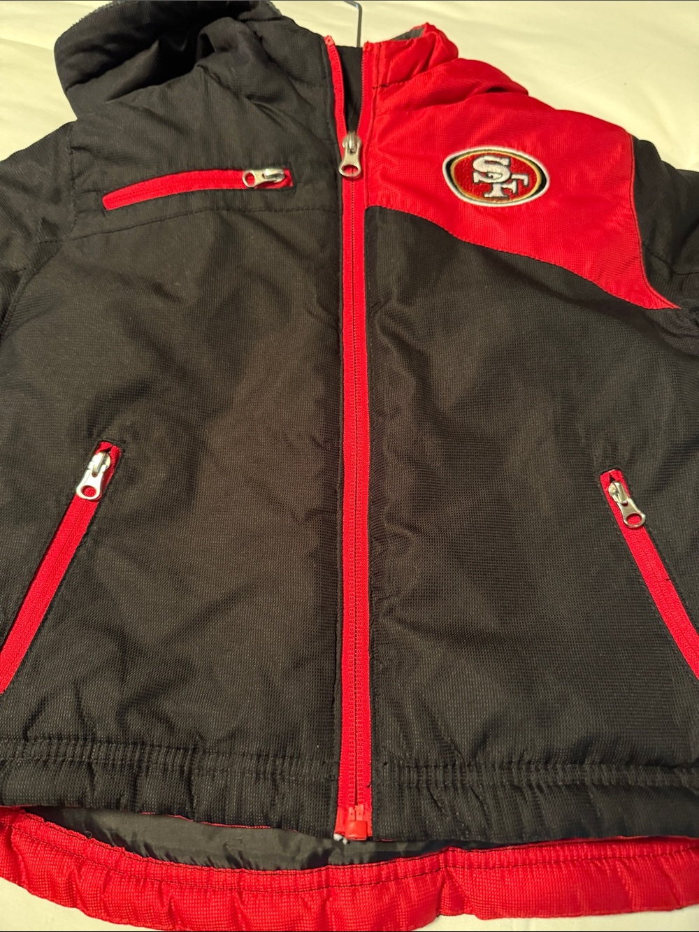 SF Niners NFL Kids Black and Red Hooded Puffer Jacket with Team Patch - Picture 7 of 10